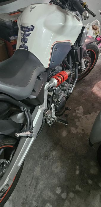 Yamaha MT 03 cilindrada 660