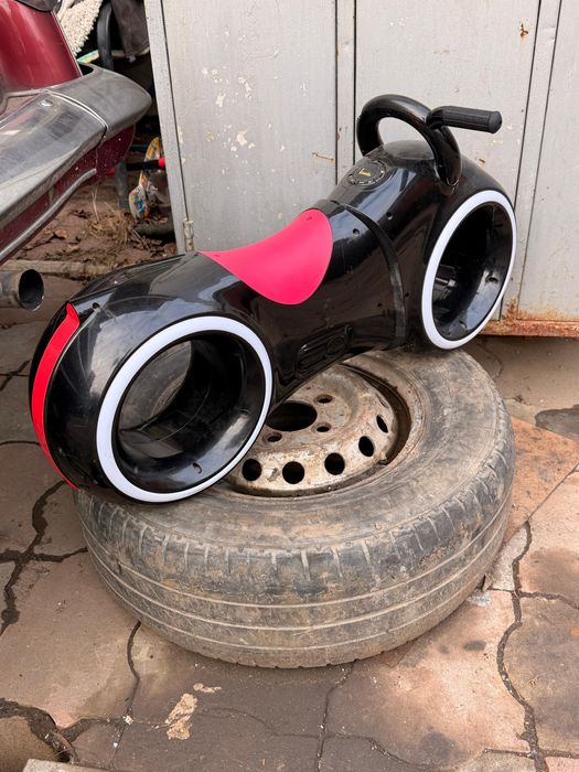 Беговел Толокар Tron