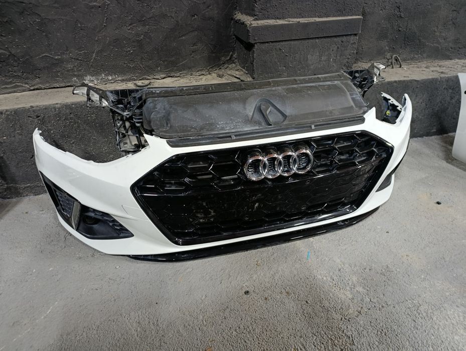 Бампер, радіатори,передня панель Audi A4 b9 2023+