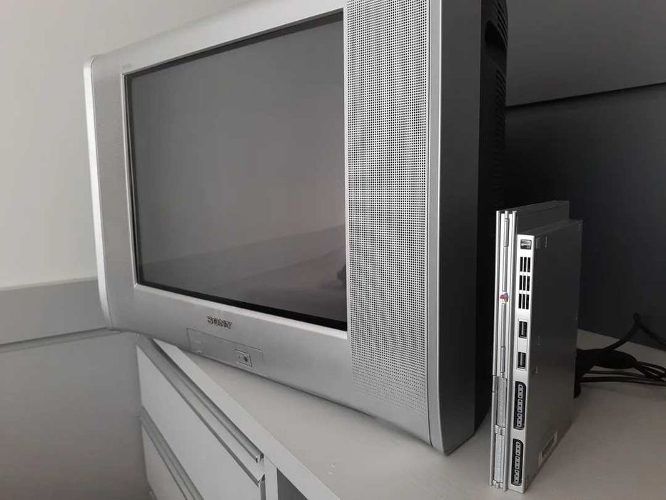PlayStation 2 Slim (SCPH-70008 Silver)
