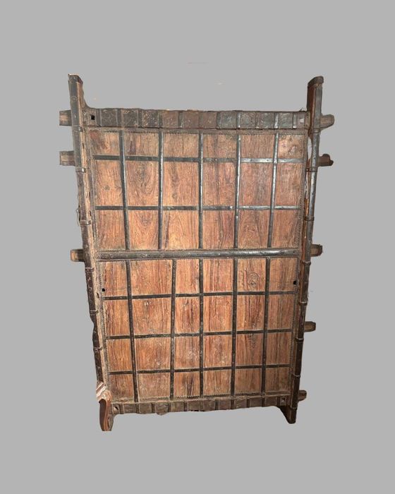 Mesa de apoio - Base de carroça asiática antiga, transformada em mesa rústica de apoio, decorativa