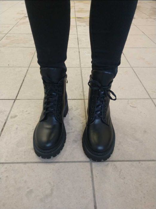 НОВЫЕ Ботинки зима демисезон Кеды Кроссовки 39 р (25-25,5см)