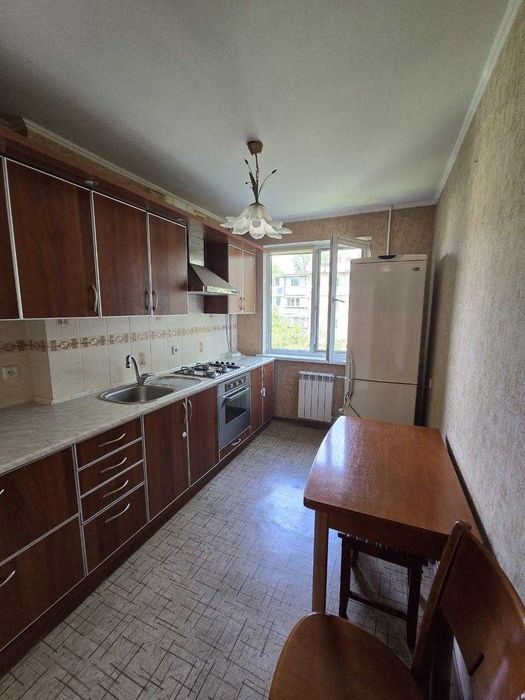 Продам 2-кім квартиру з ремонтом, 4/5 пов, на Черьомушках (3-329-694 ОФ) - More