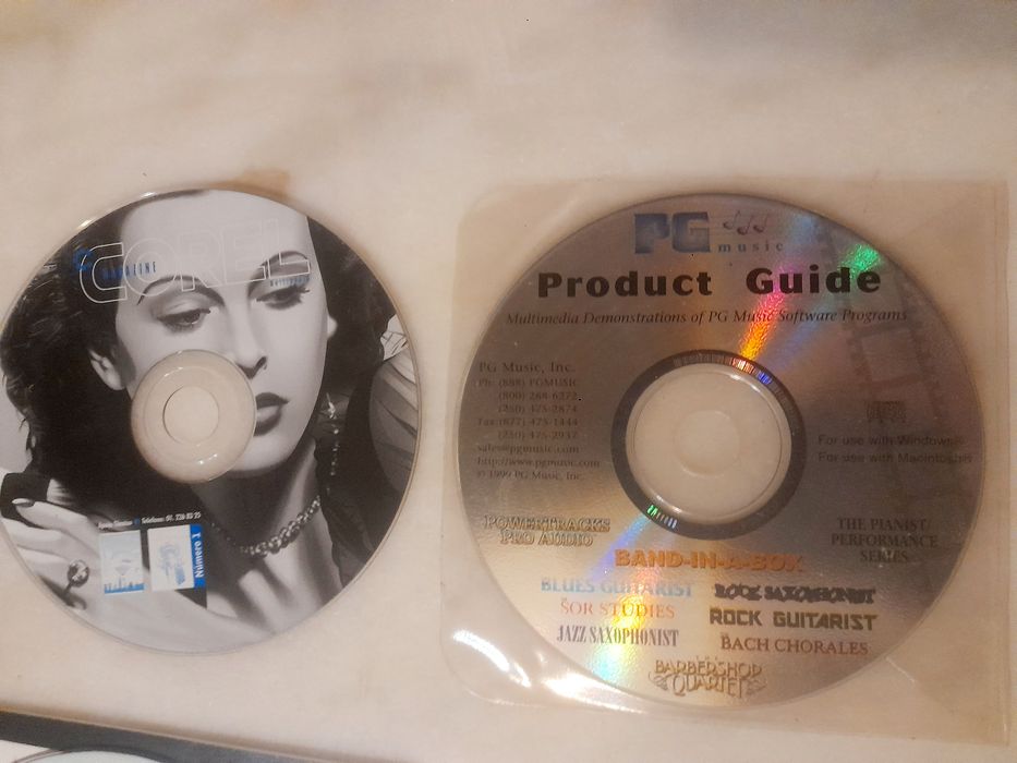 Conjunto de Cds Rom Informática/Roland/Outros