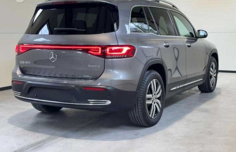 Mercedes-Benz EQB 300 4Matic — photo 2