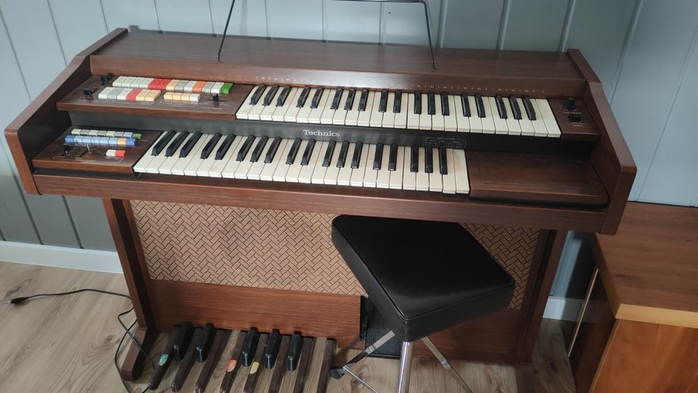Organy firmy Technics