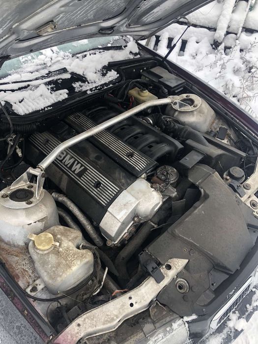 Двигатель BMW m50b25