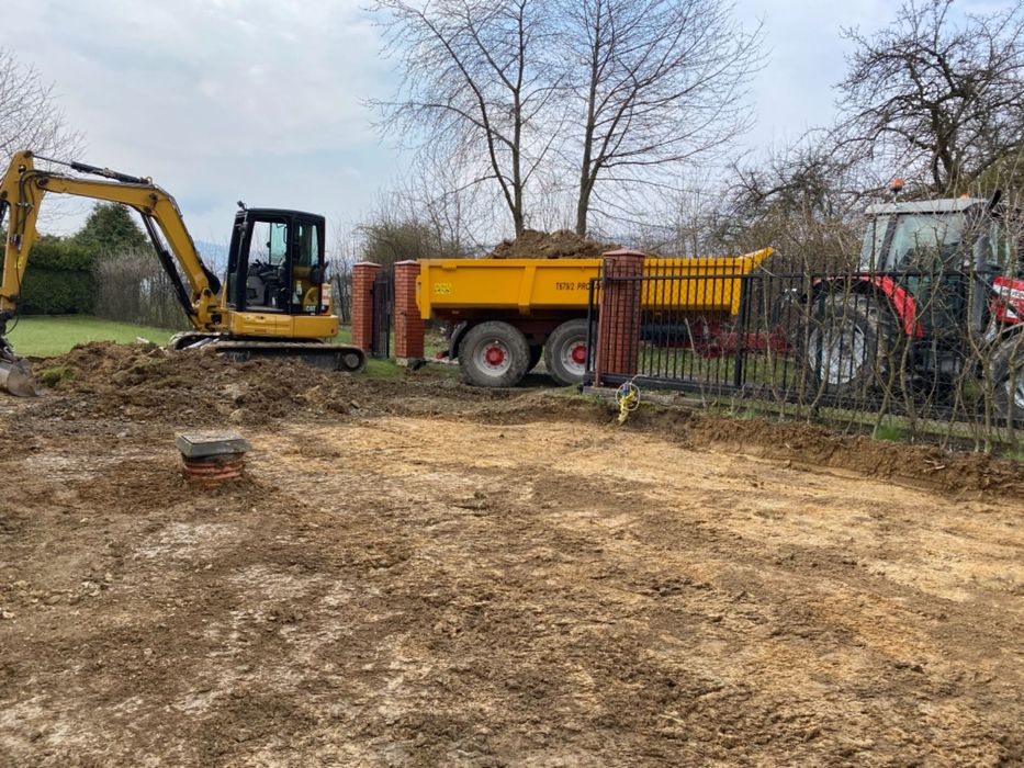 Utwardzanie terenu, dróg dojazdowych / Wywóz ziemi / koparki
