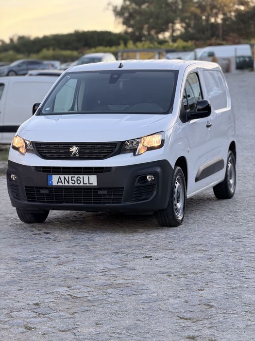 IVA Dedutível  para empresas Peugeot Partner 1.5 Blue-HDi Premium L1 | 131 CV | 2022 | Excelente Estado