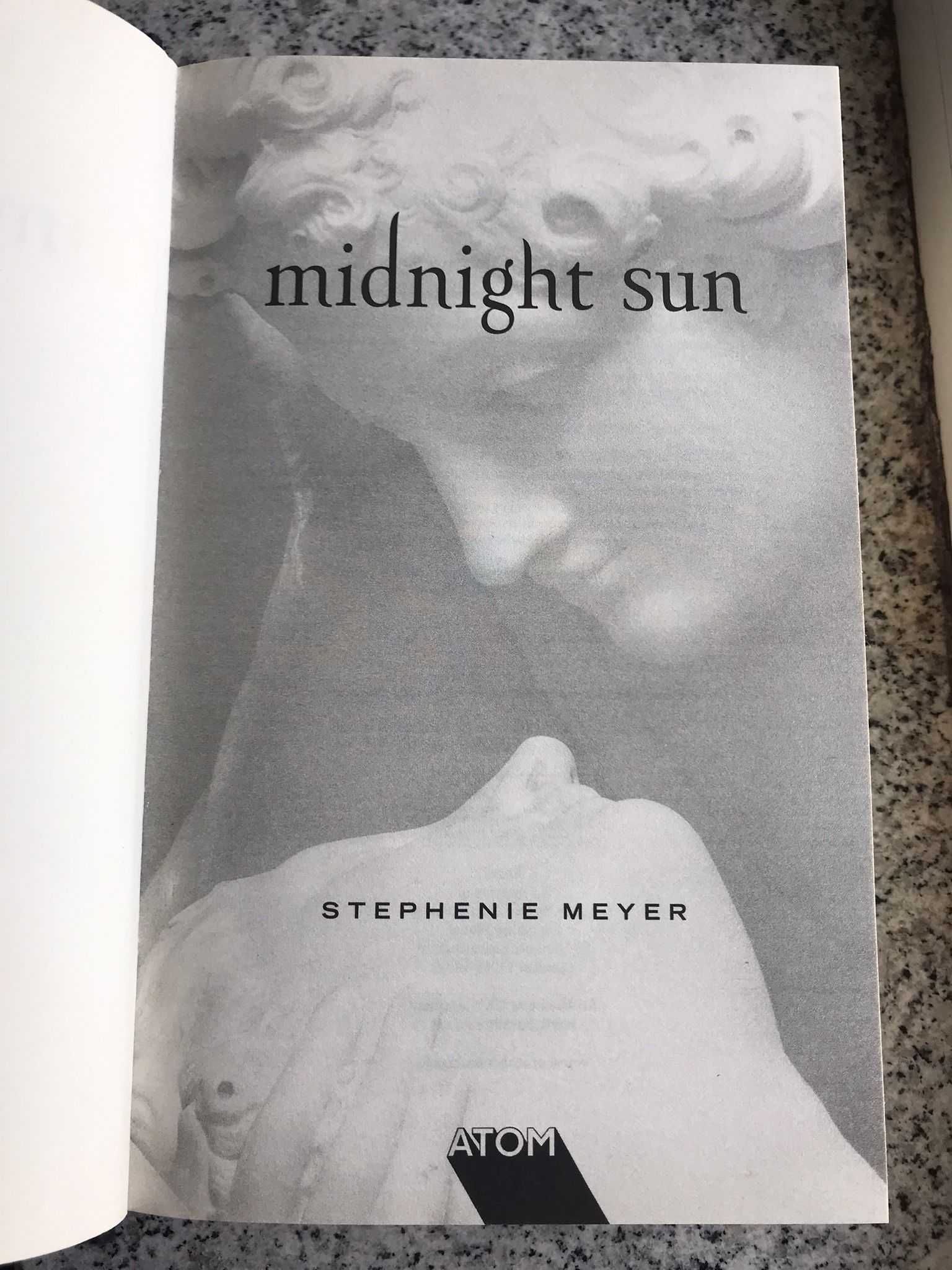 Midnight Sun (capa dura) de Stephenie Meyer Balugães • OLX Portugal