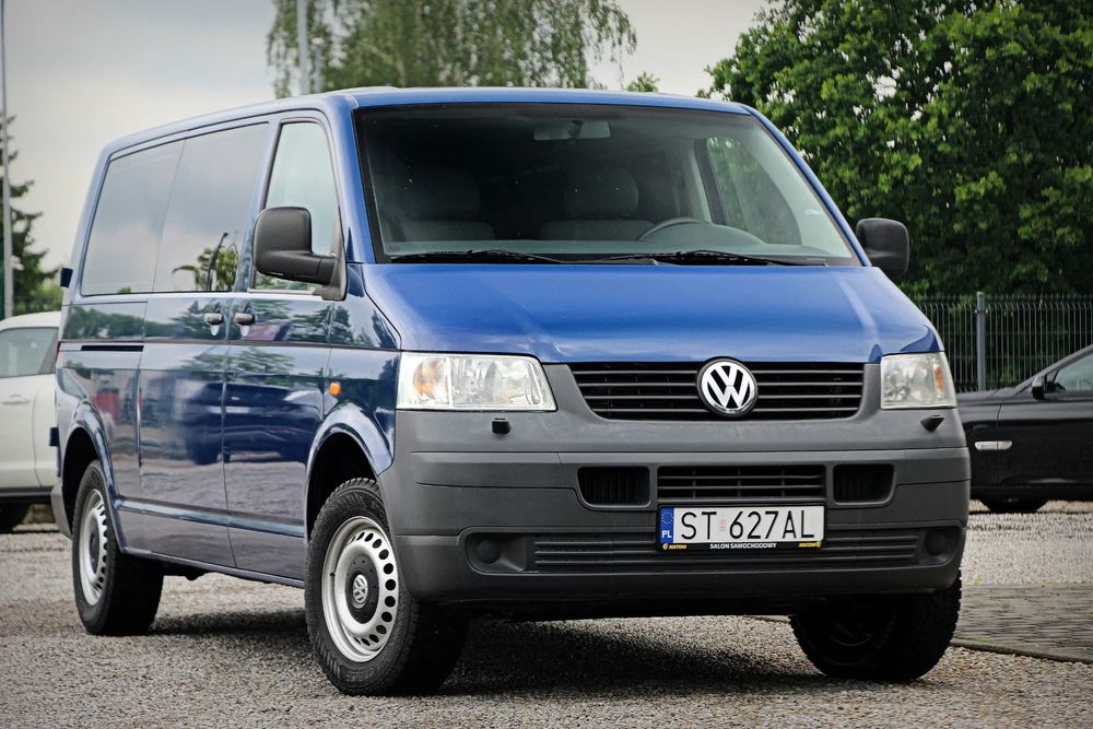 Volkswagen Caravelle 2.0i 115KM LONG BENZYNA 9 osobowy Roletki Nawiewy Hak