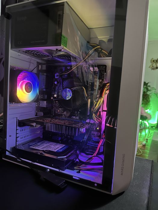 Computador Desktop i5 com 8GB RAM – Caixa Nova
