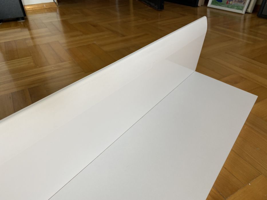 Półka ścienna biała 152 cm