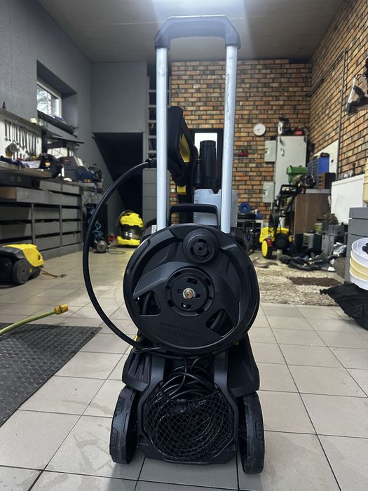 Karcher k5full. Керхер. Мойка