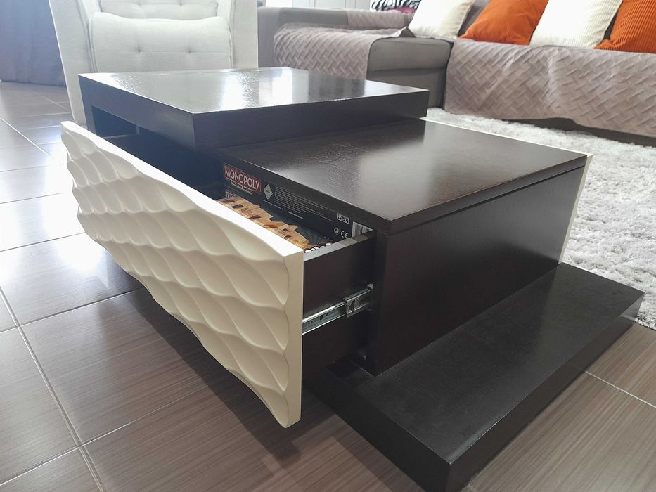 Oportunidade! Mesa de centro e móvel de TV