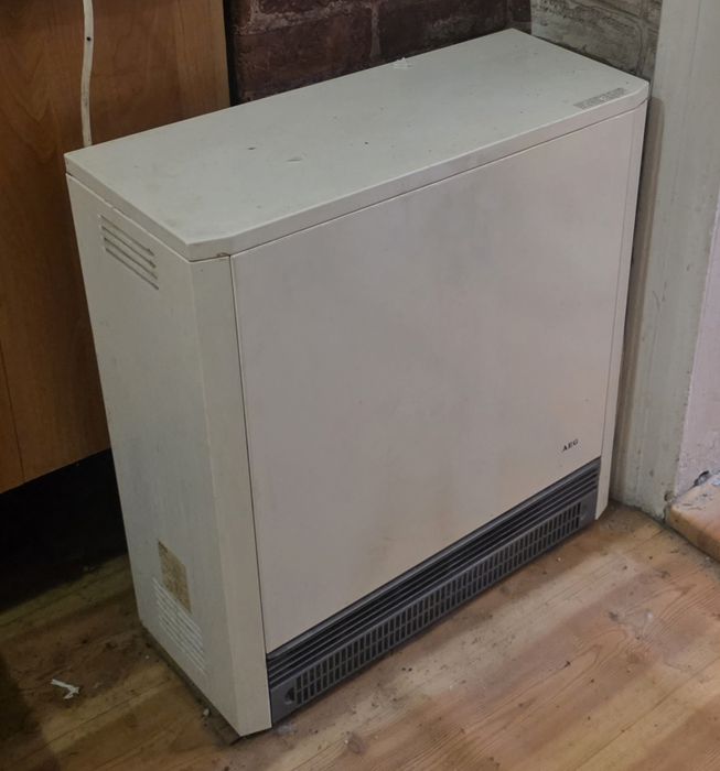 Piec akumulacyjny AEG 2010