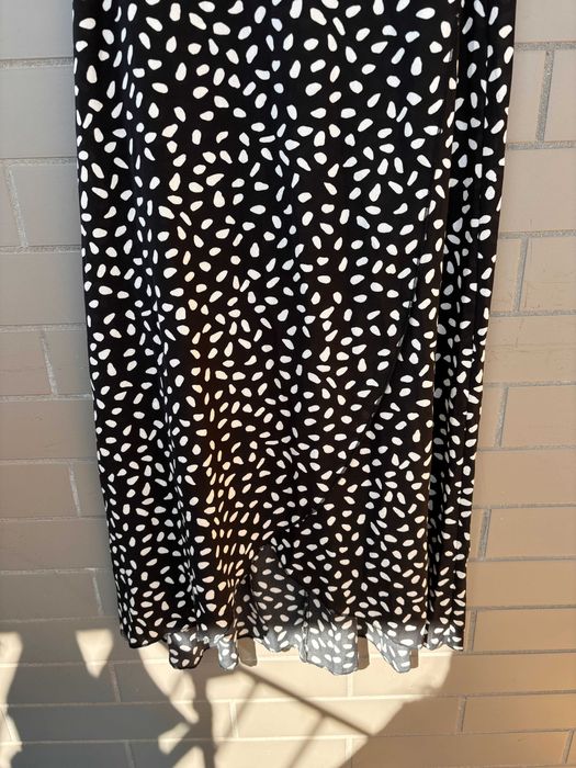 Conjunto top e saia novo