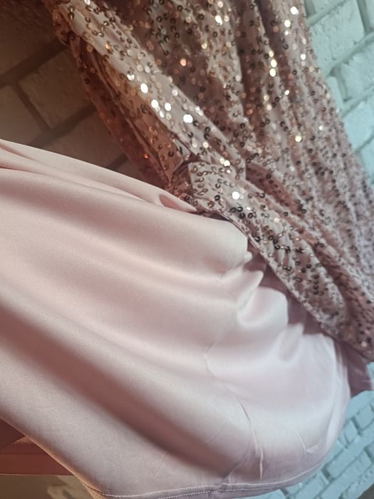 Nowa sukienka cekinowa 44: sylwester, andrzejki, cekiny