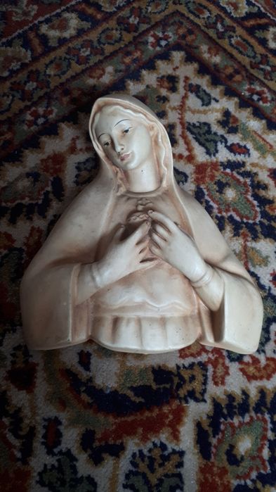 Peça ceramica coração de Maria