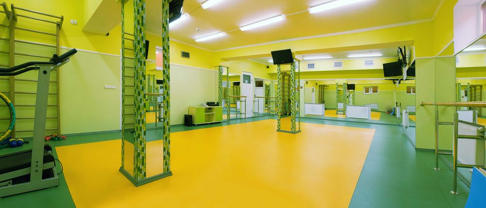 Продаж комерційного приміщення (діючий бізнес) біля Гостинця 447 м.кв.