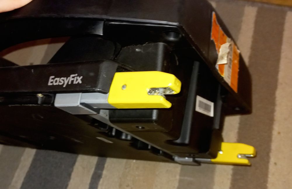 Автокрісло і база  Maxi Cosi Cabriofix + baza isofix Maxi cosi easi fi