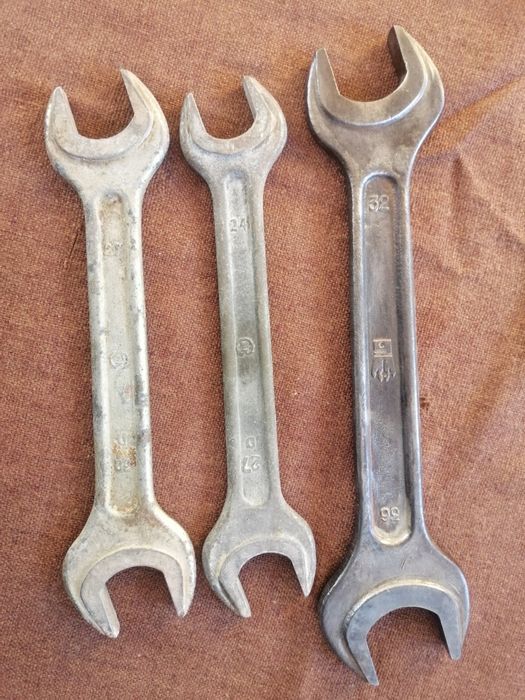 Т-образный торцевой, балонный рожковый ключ СССР