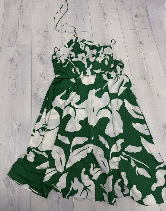 Nowy letni wzorzysty komplet H&M