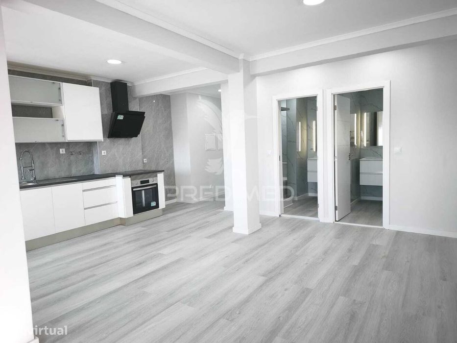 Apartamento T2 Remodelado com Arrecadação e Vista Rio – Setúbal