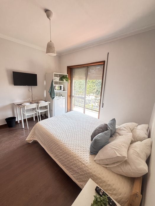 Sao mamede Infesta - Quarto espaçoso com Varanda casal/Solteiro