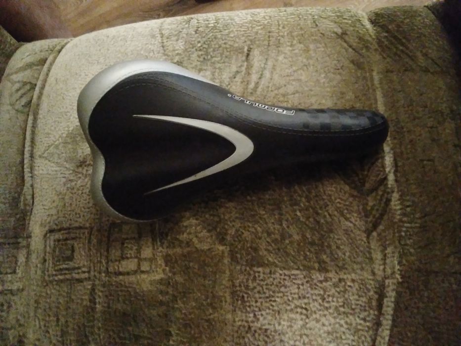 Седло велосипедное