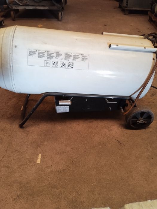 Secador para estufa a gás com rodas e muito bom estado