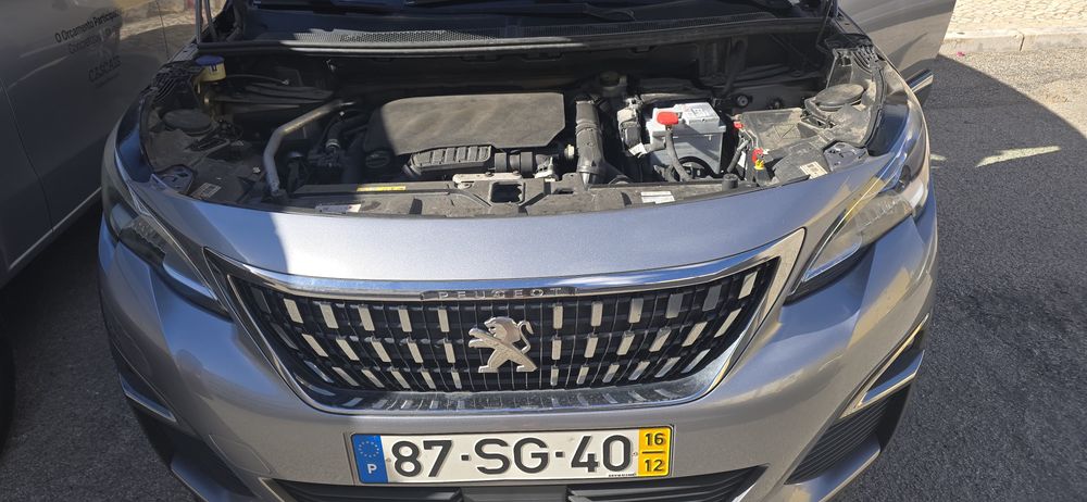 Automóvel Peugeot 3008 2016