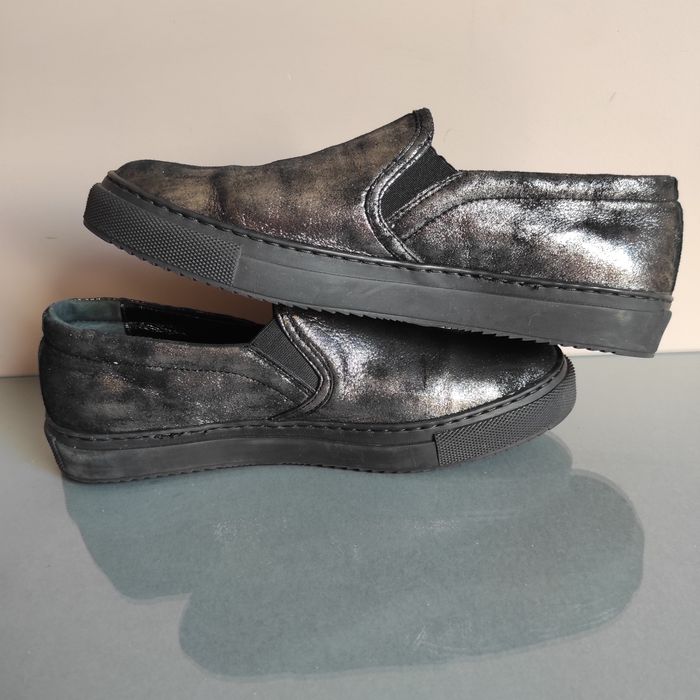 Buty Carinii – skóra naturalna – rozmiar 40 – slip-on