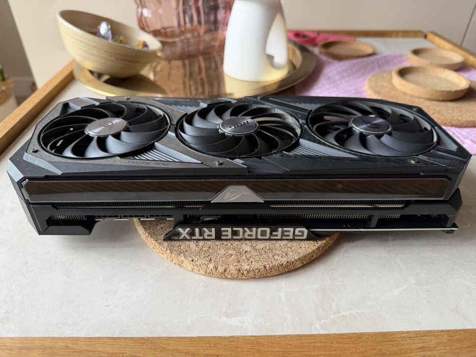 RTX 3080 Rog Strix 12gb