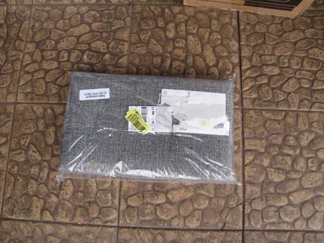 Taboret do siedzenia z miejscem do przechowywania  ławka 40 x 25 cm