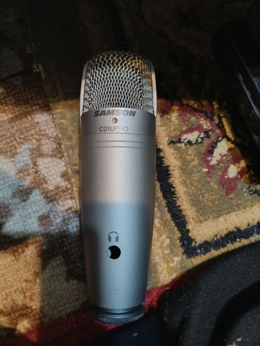 Мікрофон студійний