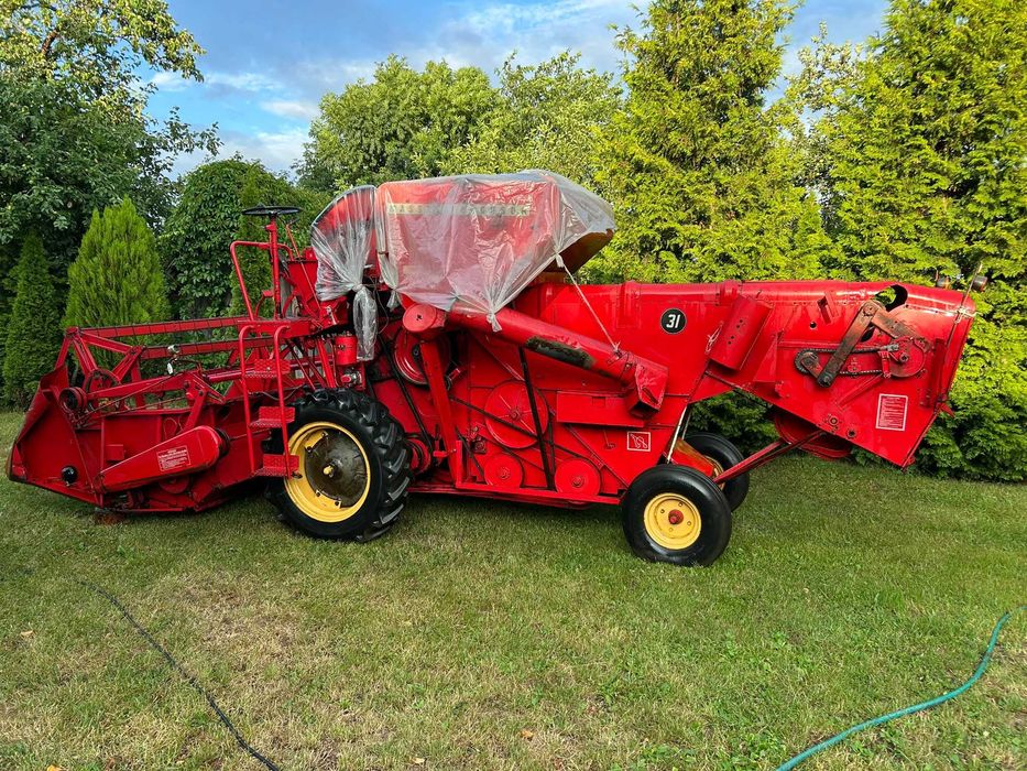 Kombajn zbożowy Massey Ferguson MF 316