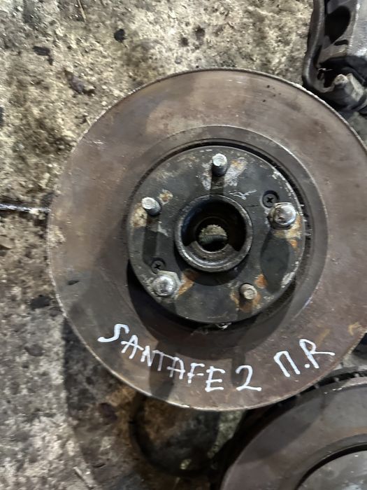 Поворотний кулак цапфа ступиця взборі передня Hyundai Santa Fe 2 06-12