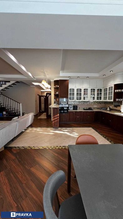 Дом с бассейном в Дайберге‼️10 соток земли‼️220 кв\м‼️САМЫЙ ЦЕНТР ЖМ‼️