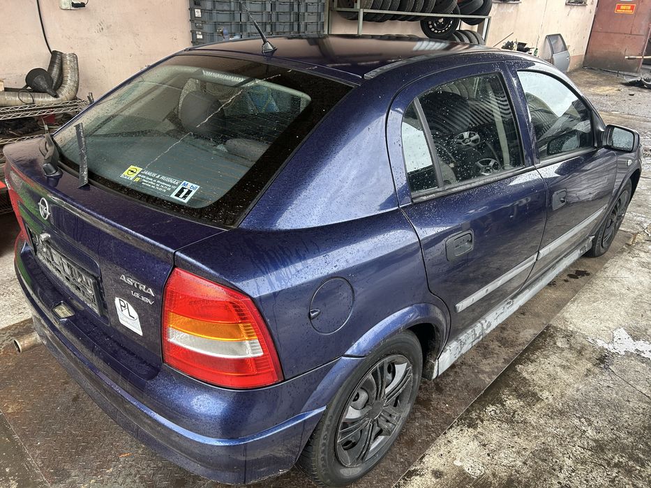 Opel Astra 1.6-16v na części