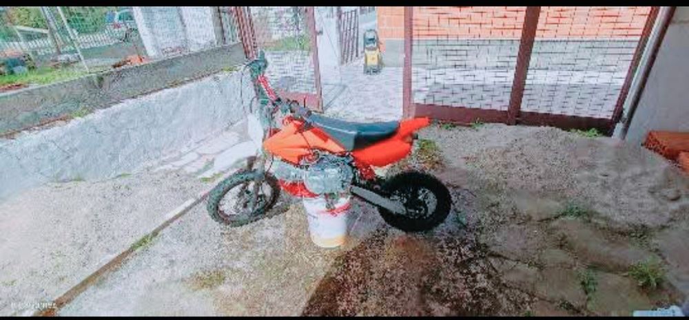 Pit bike 140cc ..