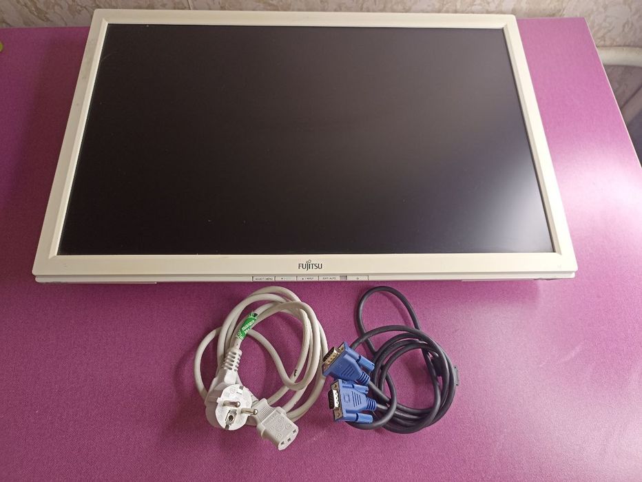 Монитор 22"  Fujitsu B22w-5