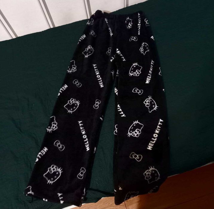 Spodnie Hello Kitty Czarne Spodenki