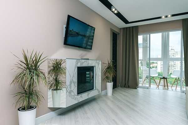 Подобово 2 кімнатна Лесі Українки 16а. Джакузі. Центр