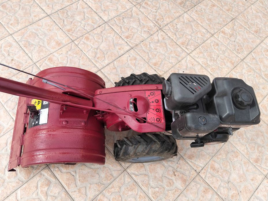 Motoenxada MTD 6.0 HD em excelente estado
