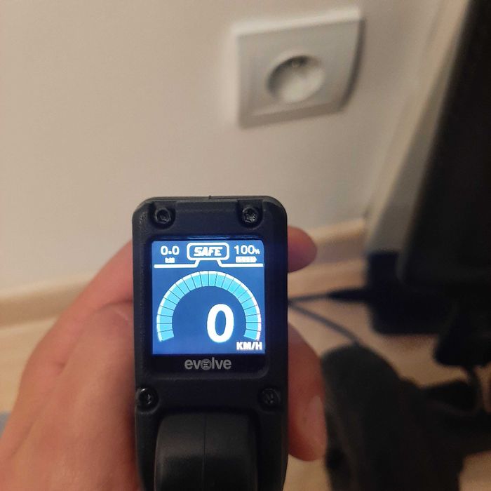 Deskorolka elektryczna Evolve GTR Carbon