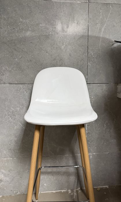 3 bancos de ilha/balcão