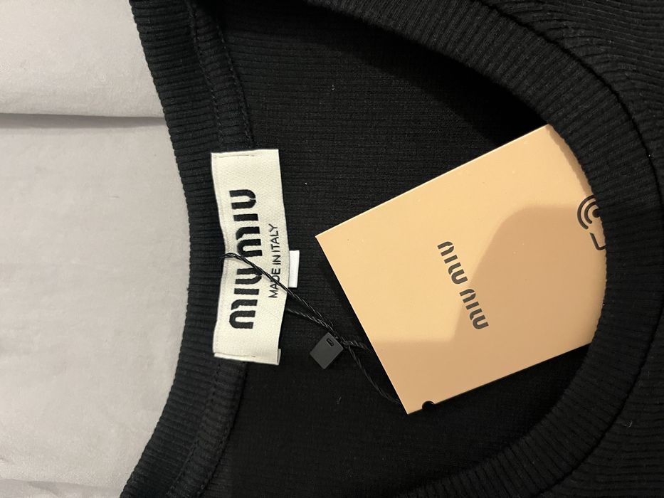 Top miu miu novo