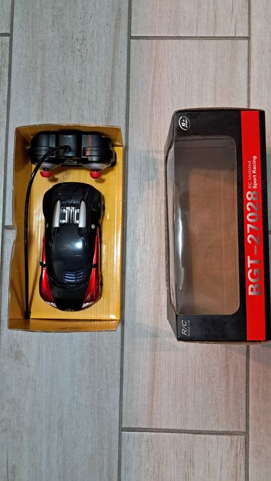 Машинка на управлении состояние на фото