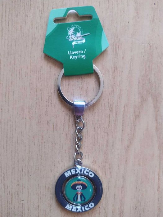 Продам брелок "Мехико"
